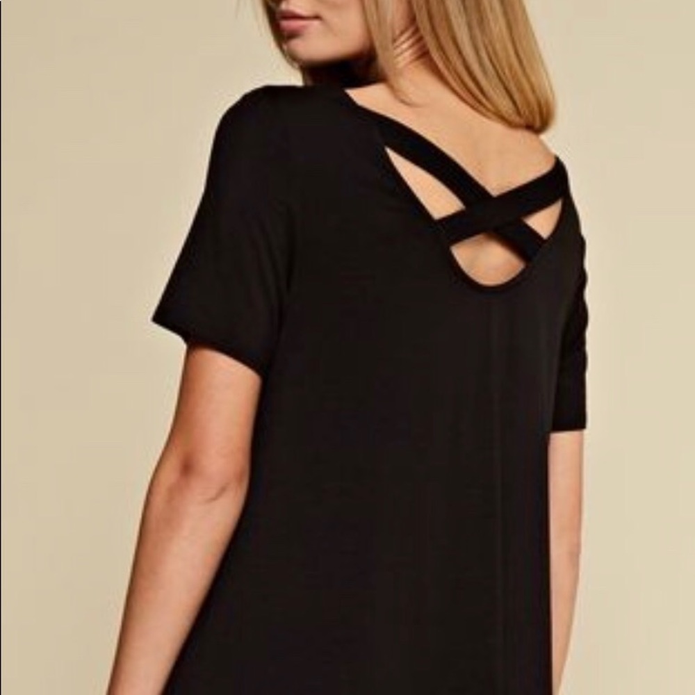 Black top cross cross back